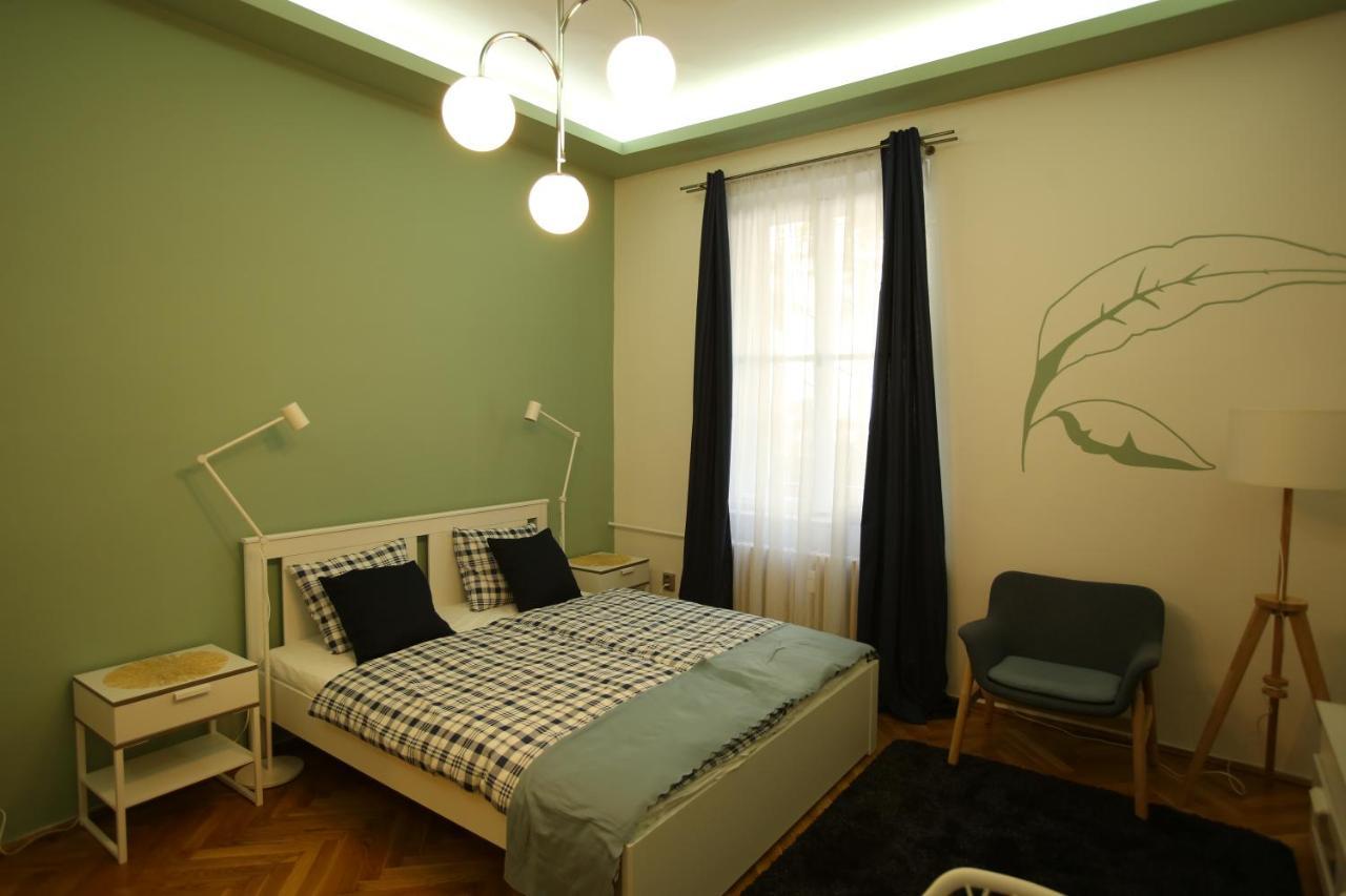 Castle Courtyard Hideaway Apartment Budapest Luaran gambar