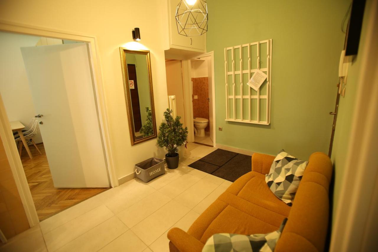 Castle Courtyard Hideaway Apartment Budapest Luaran gambar